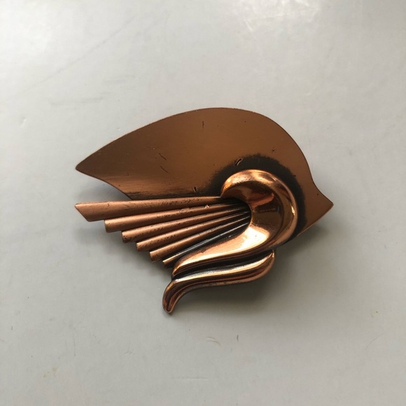 Elegant Copper Winged Jewelry Set - Picture 10 of 13